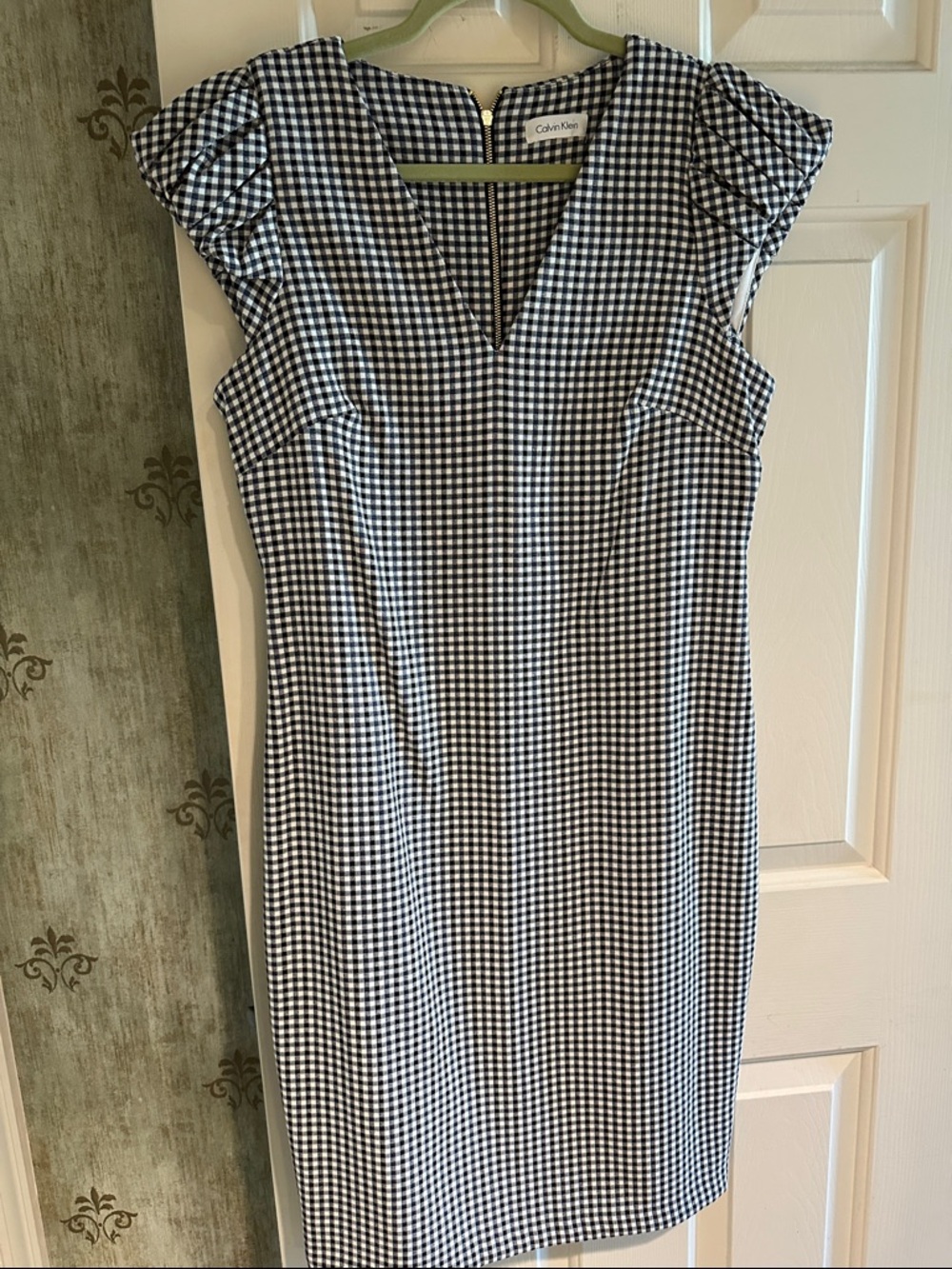 Trendy, black and white check CK dress
Never worn